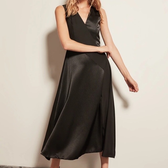 Elegant Slit Side Black Satin Dress - Picture 4 of 6